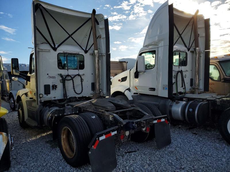 2018 Peterbilt 579 Semi Truck
