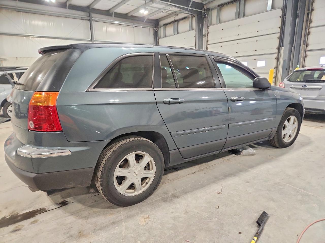 2006 Chrysler Pacifica Touring