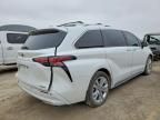 2022 Toyota Sienna Limited