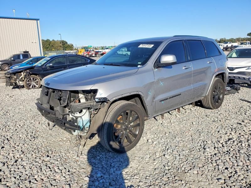 2019 Jeep Grand Cherokee Laredo
