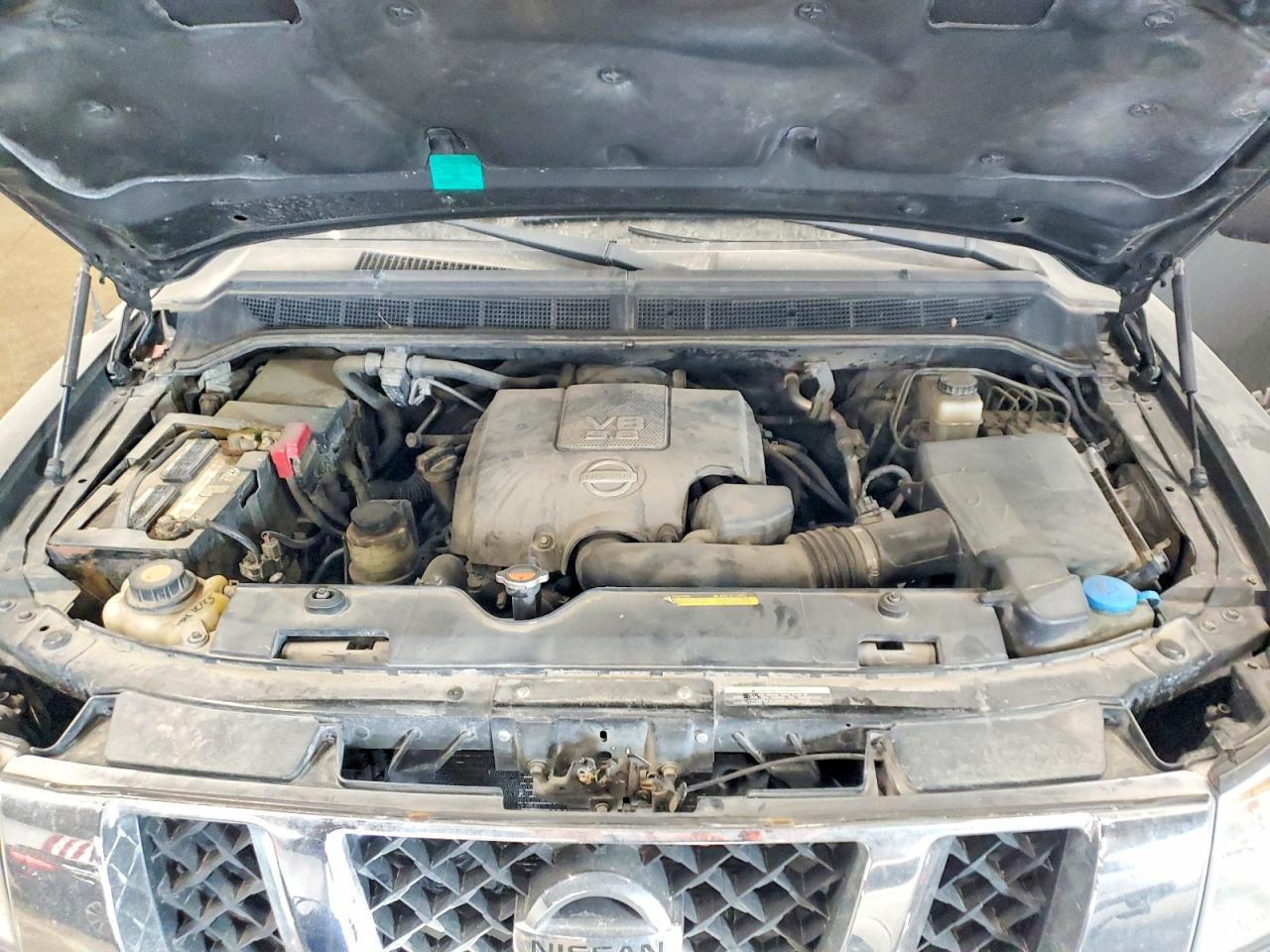 2014 Nissan Titan sv