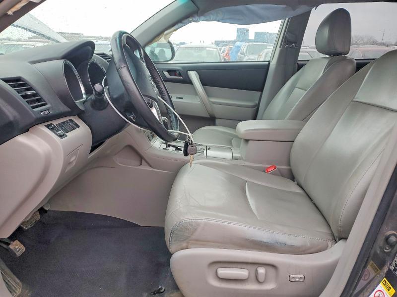 2013 Toyota Highlander Base