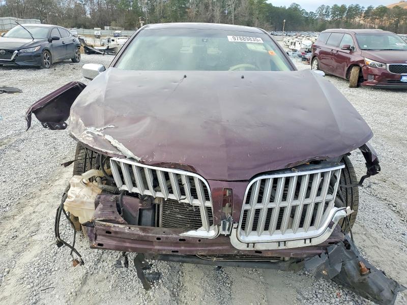 2011 Lincoln Townhouse MKZ