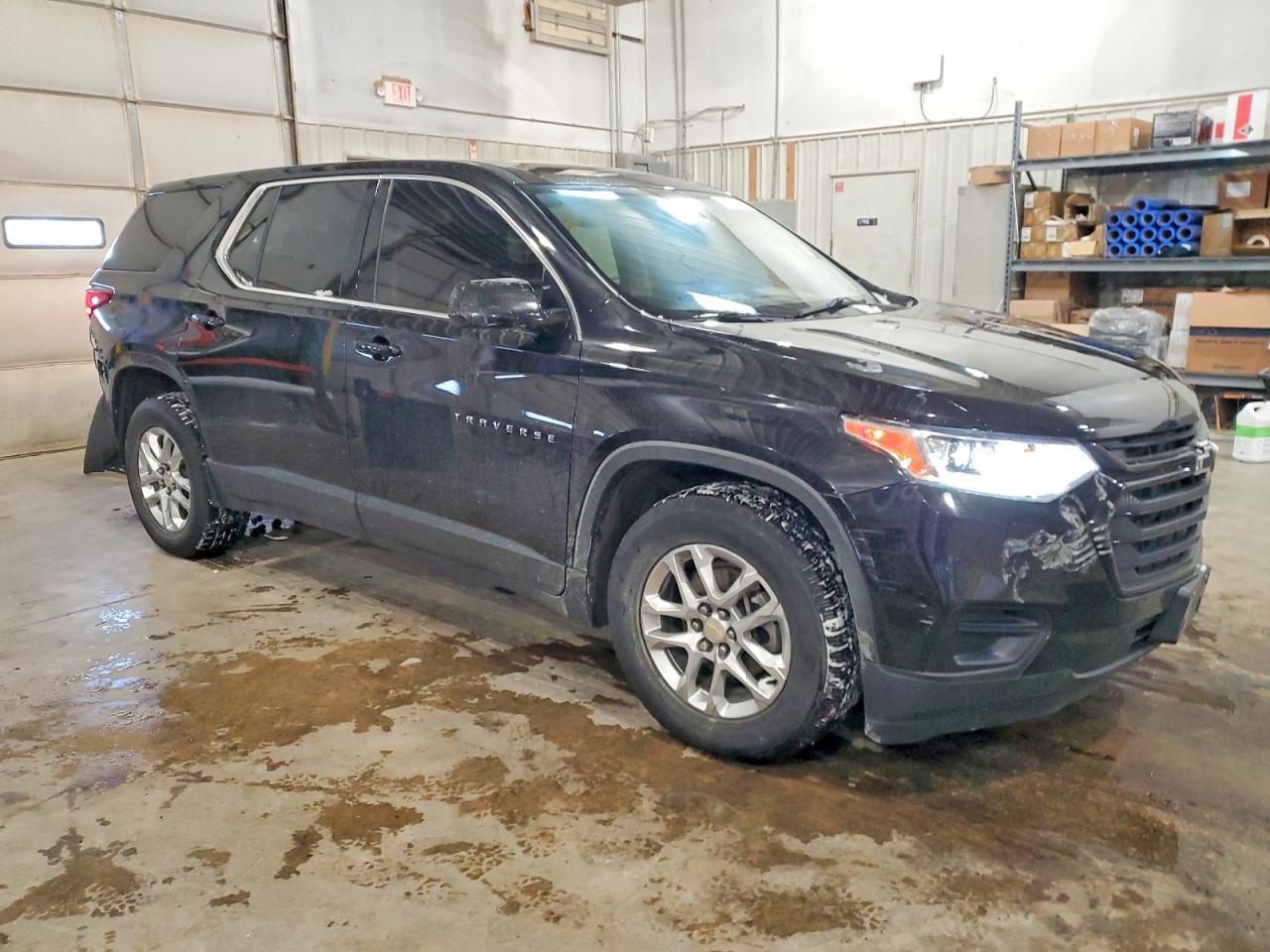 2019 Chev Traverse ls