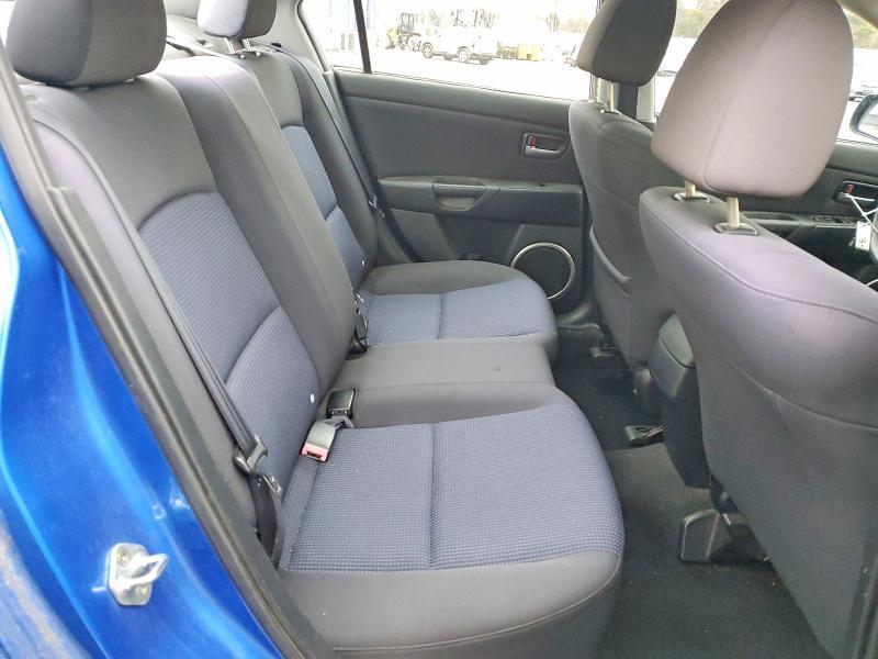 2004 Mazda 3 S