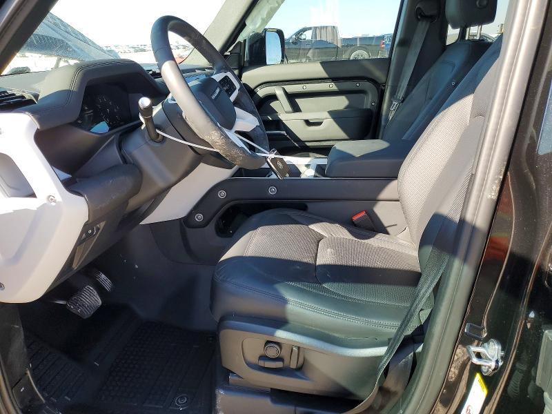 2025 Land Rover Defender 110 s