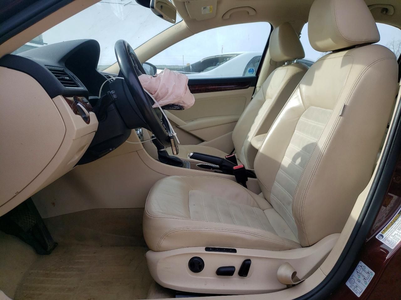 2013 Volkswagen Passat sel