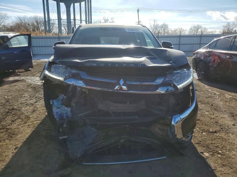 2018 Mitsubishi Outlander se