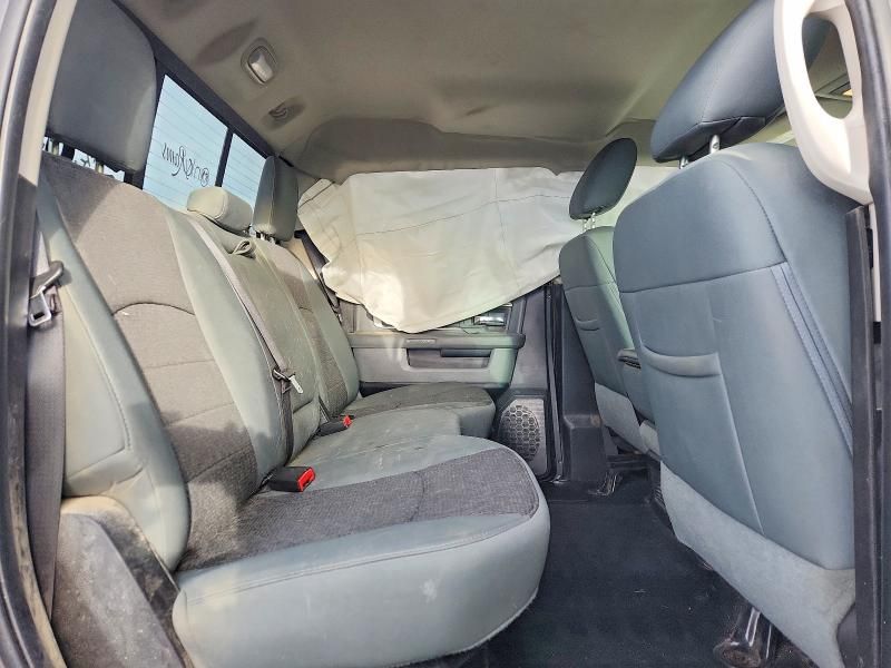 2015 Dodge Ram 1500 slt