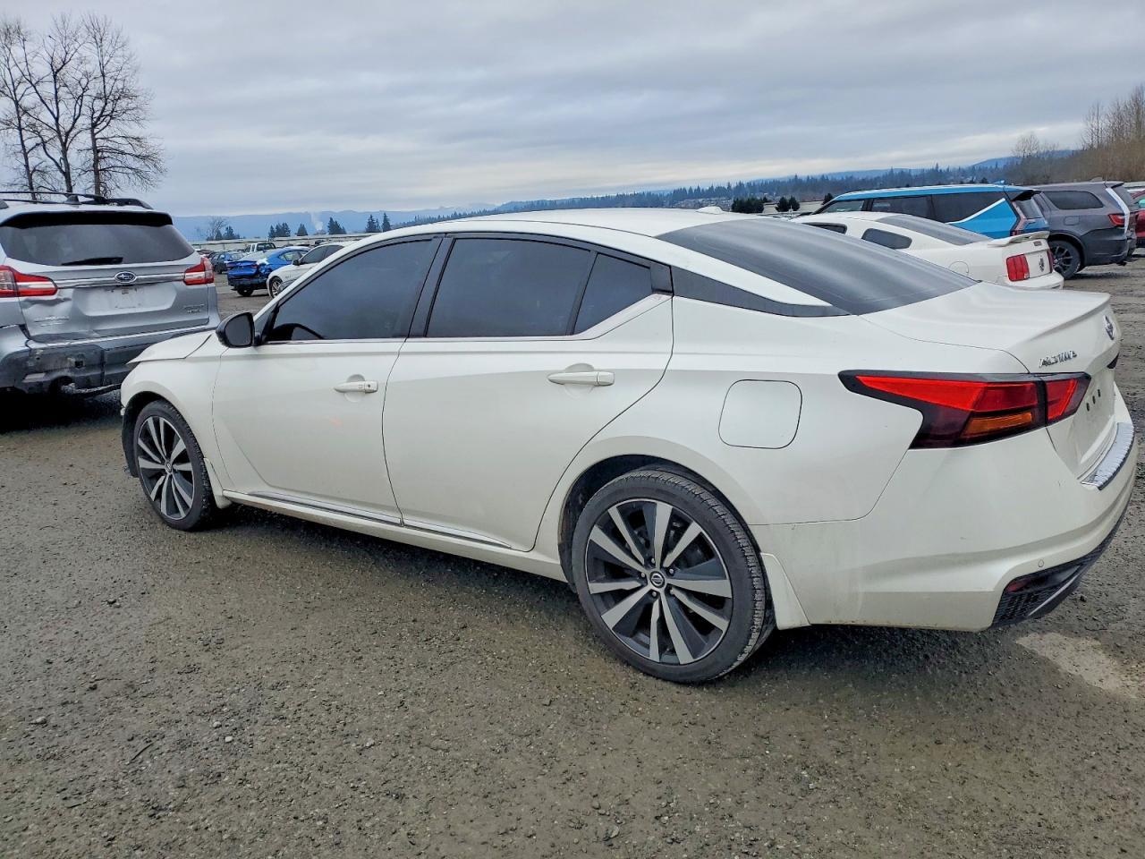 2020 Nissan Altima sr