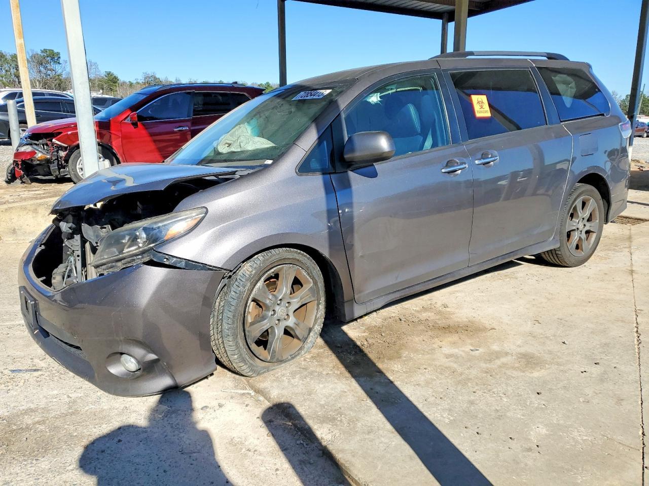 2016 Toyota Sienna se