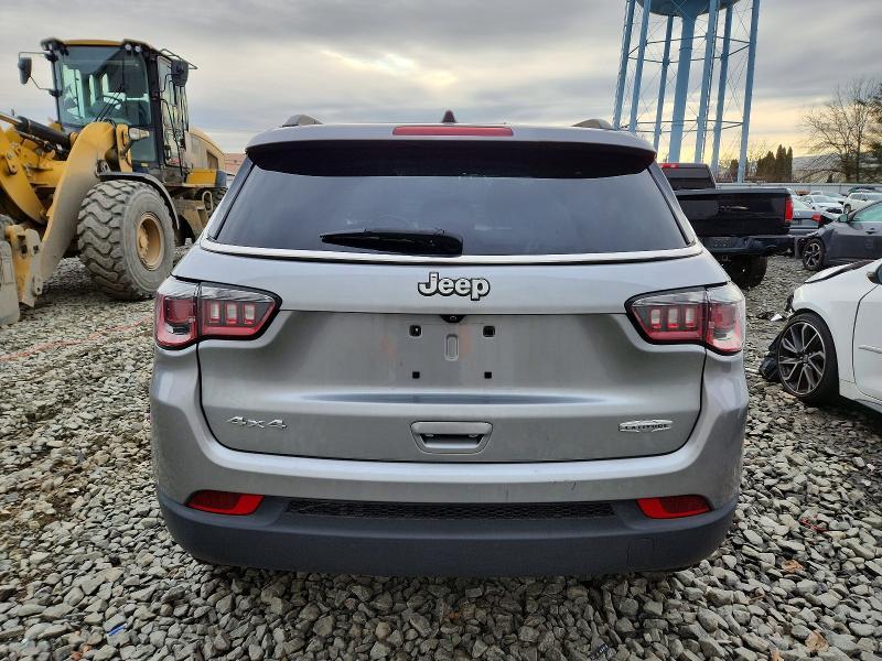 2019 Jeep Compass Latitude 4WD