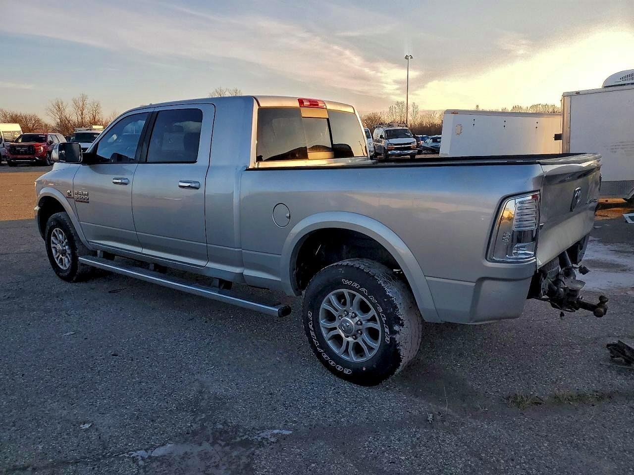 2014 Dodge 3500 Laramie