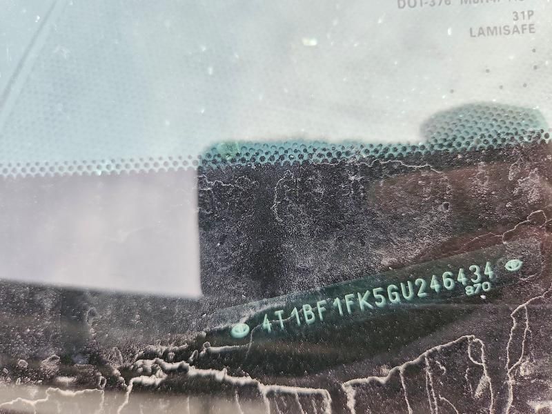 2016 Toyota Camry le