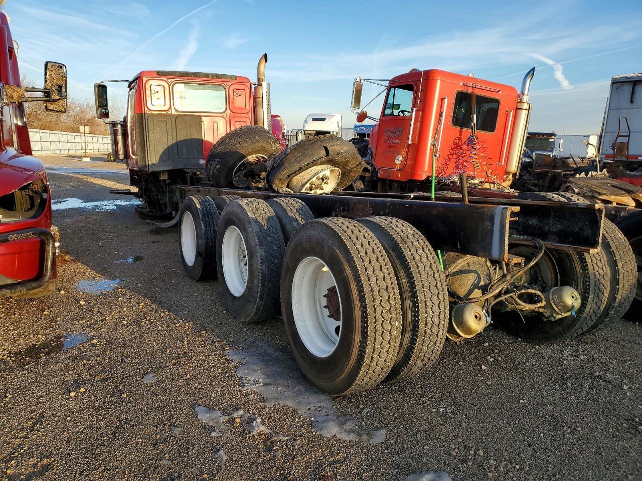 2014 Western Star 2014 Western Star 4900 Truck Cab AND Chassis