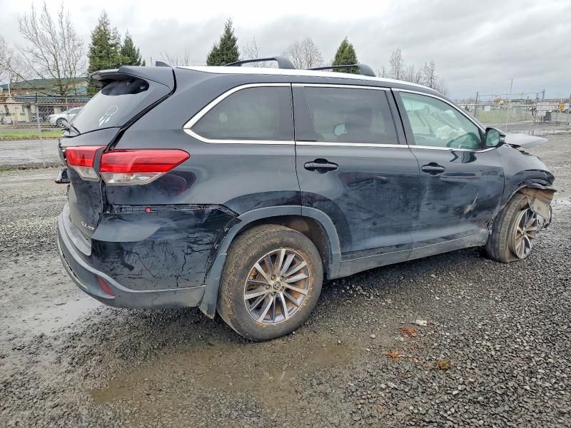 2019 Toyota Highlander se