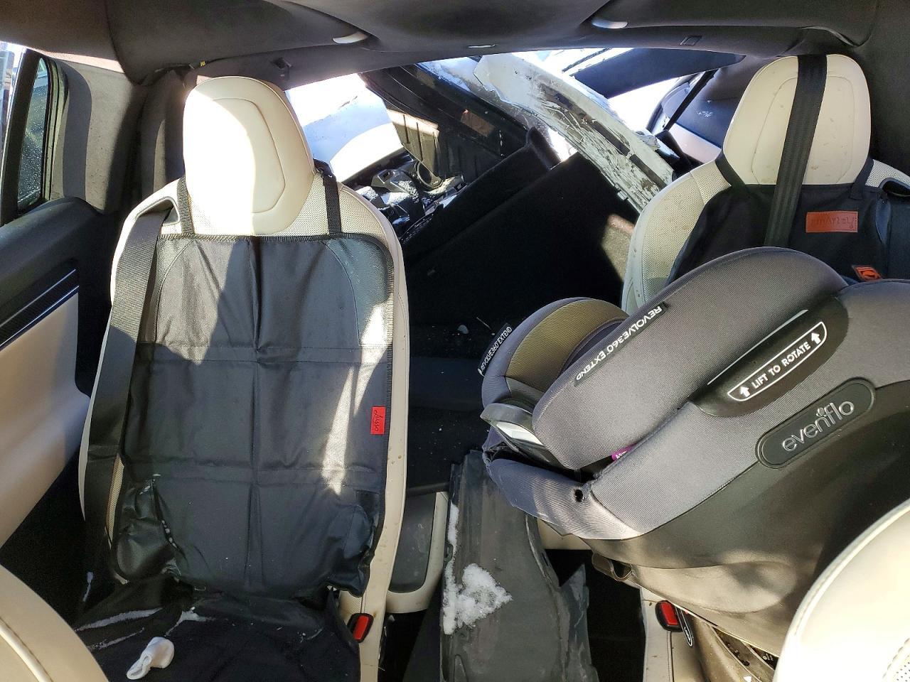 2022 Tesla Model x