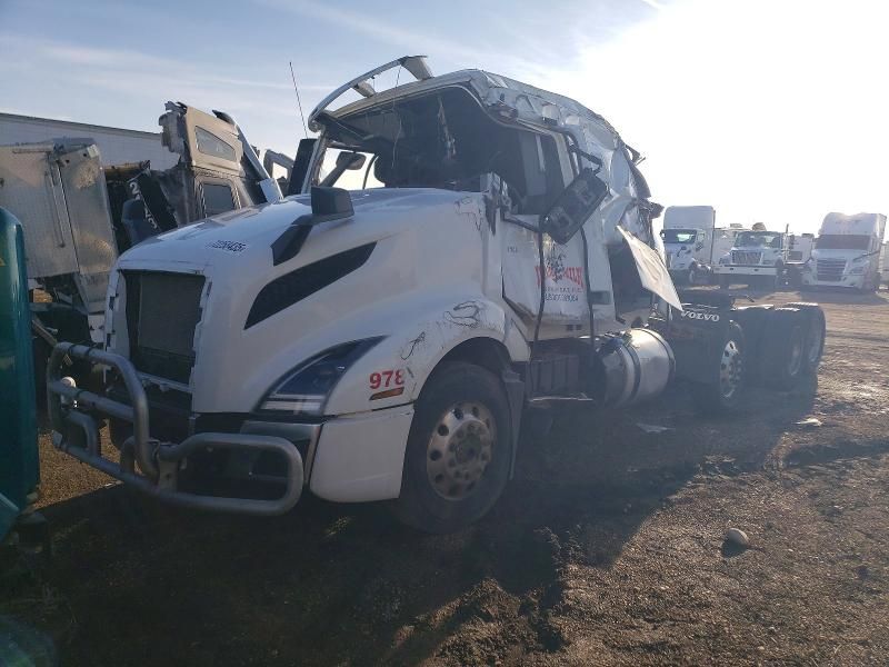 2023 Volvo VNL Semi Truck