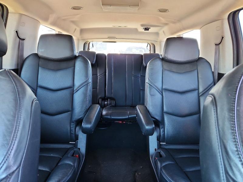 2016 Cadillac Escalade esv Luxury