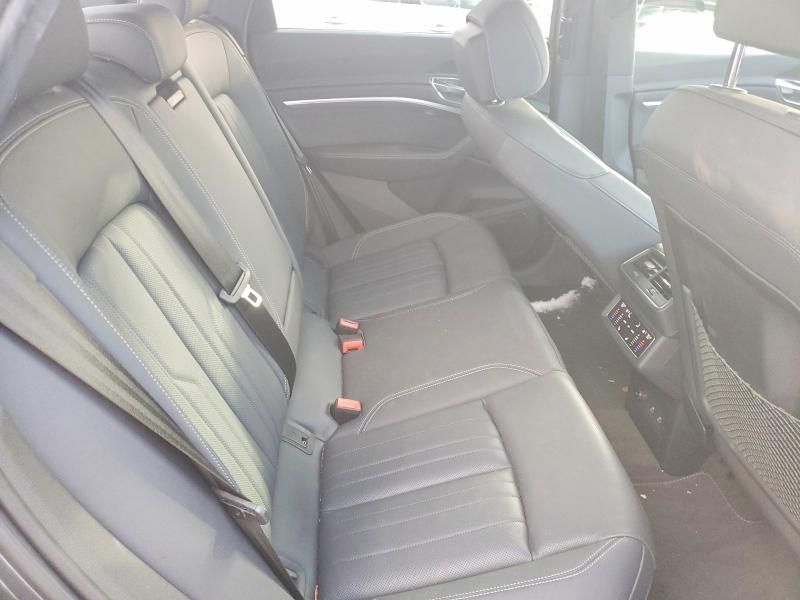 2024 Audi Q8 E-tron Sportback Premium Plus