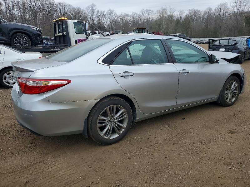 2016 Toyota Camry le