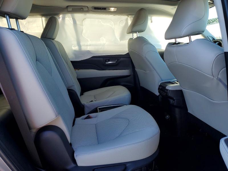 2025 Toyota Grand Highlander Platinum