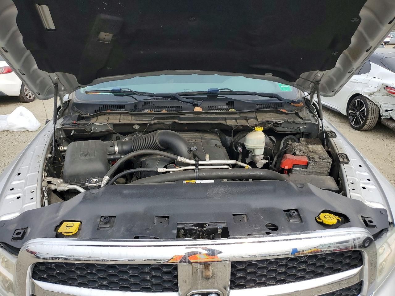 2016 Dodge Ram 1500 slt