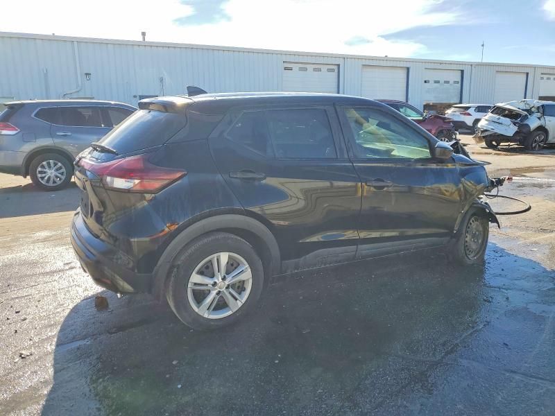 2023 Nissan Kicks s