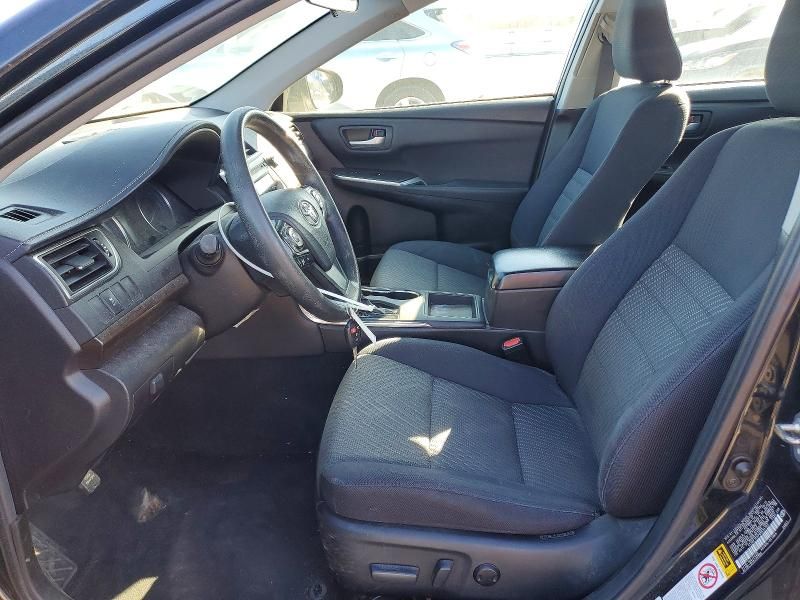 2016 Toyota Camry le