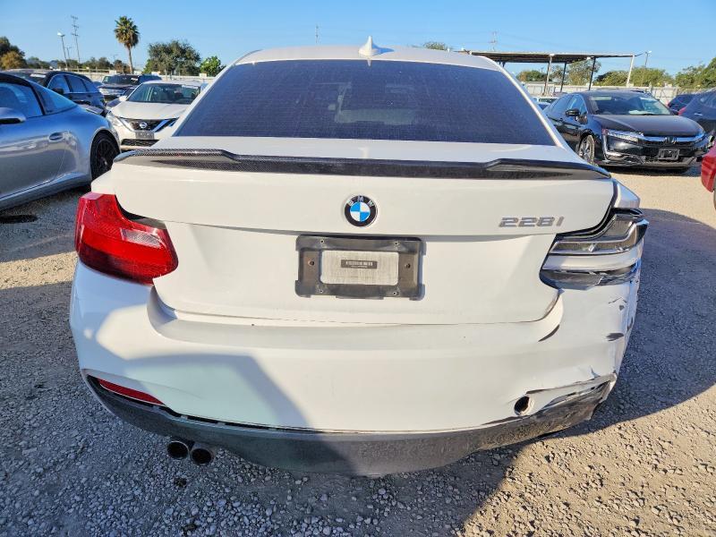 2015 BMW 228 i Sulev