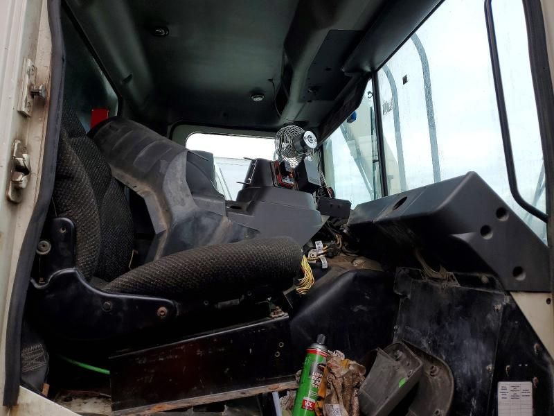 2018 Mack MRU613 Refuse Truck