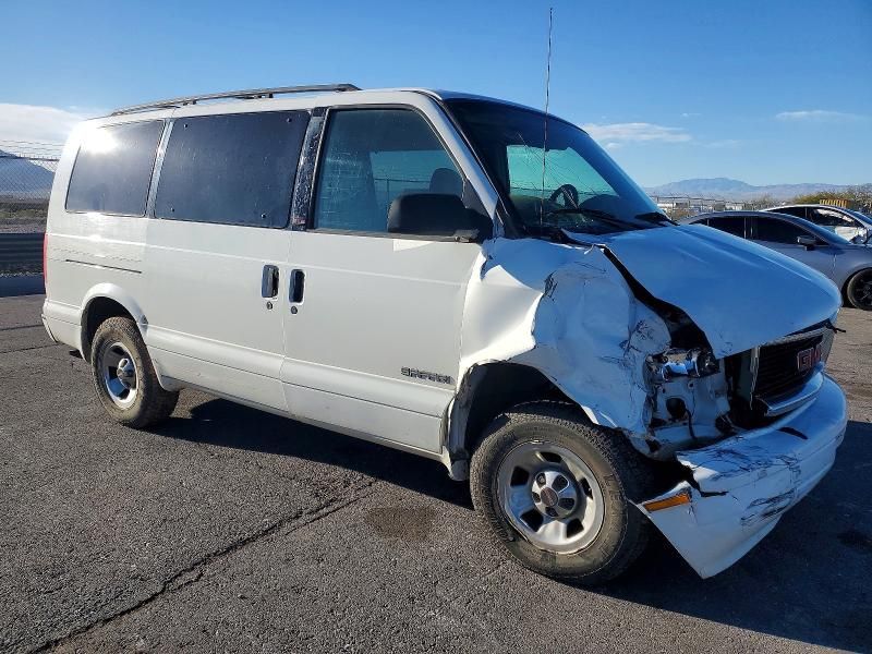 2001 GMC Safari xt