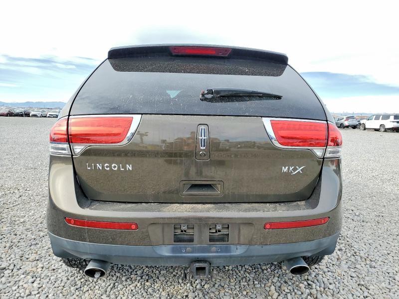 2011 Lincoln Townhouse MKX