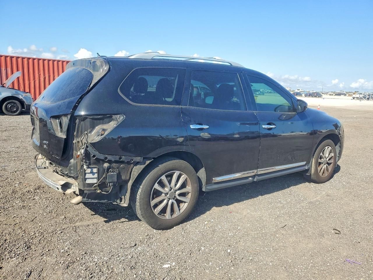 2016 Nissan Pathfinder s