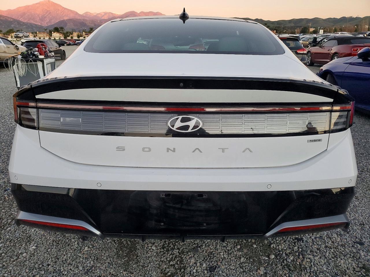 2024 Hyundai Sonata Hybrid