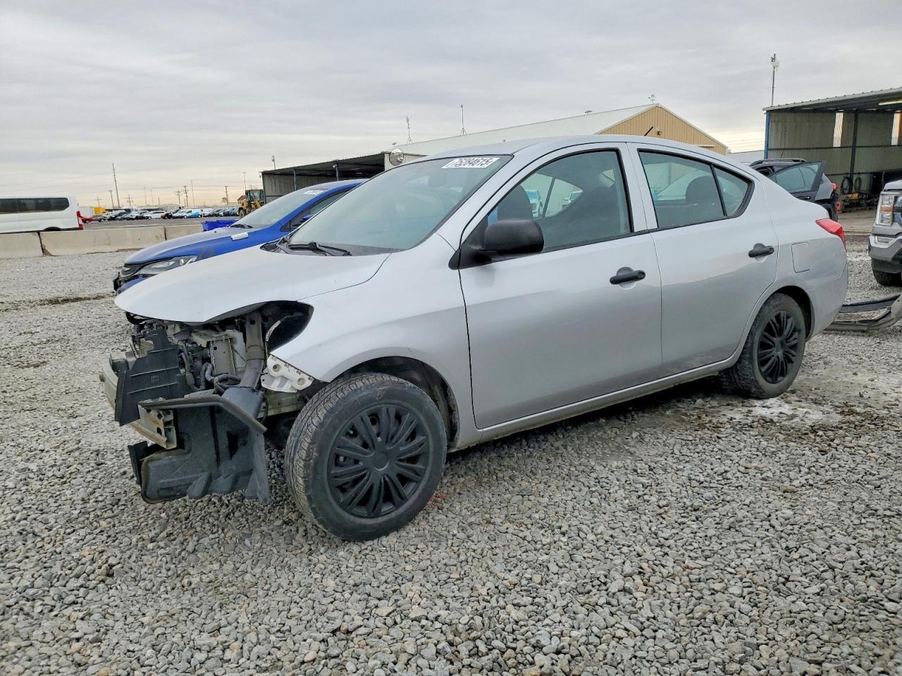 2014 Niss Versa 1.6 s