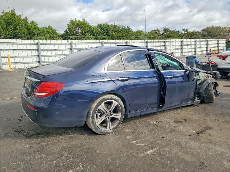 2019 Mercedes-Benz E 300