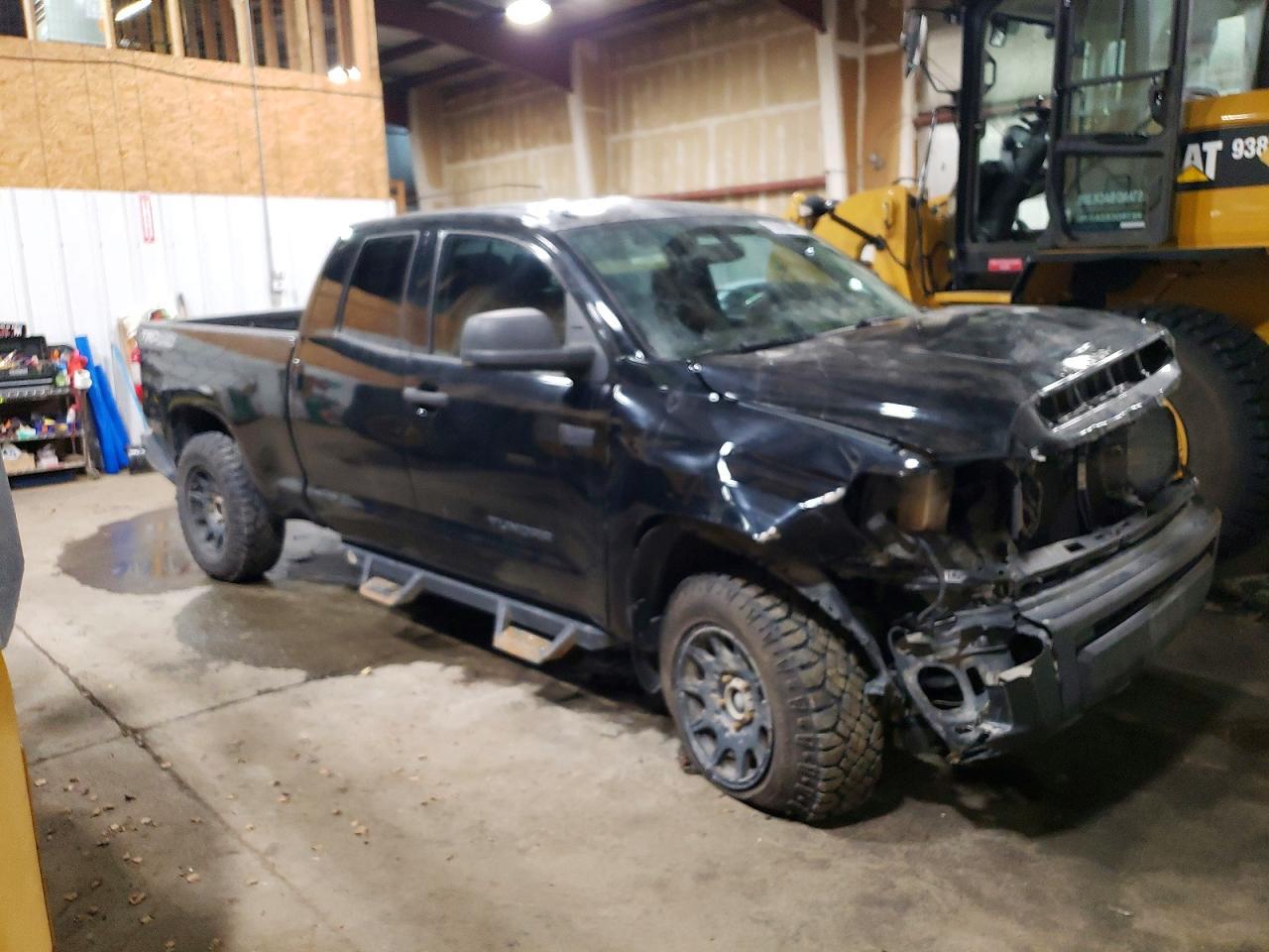2015 Toyota Tundra SR5