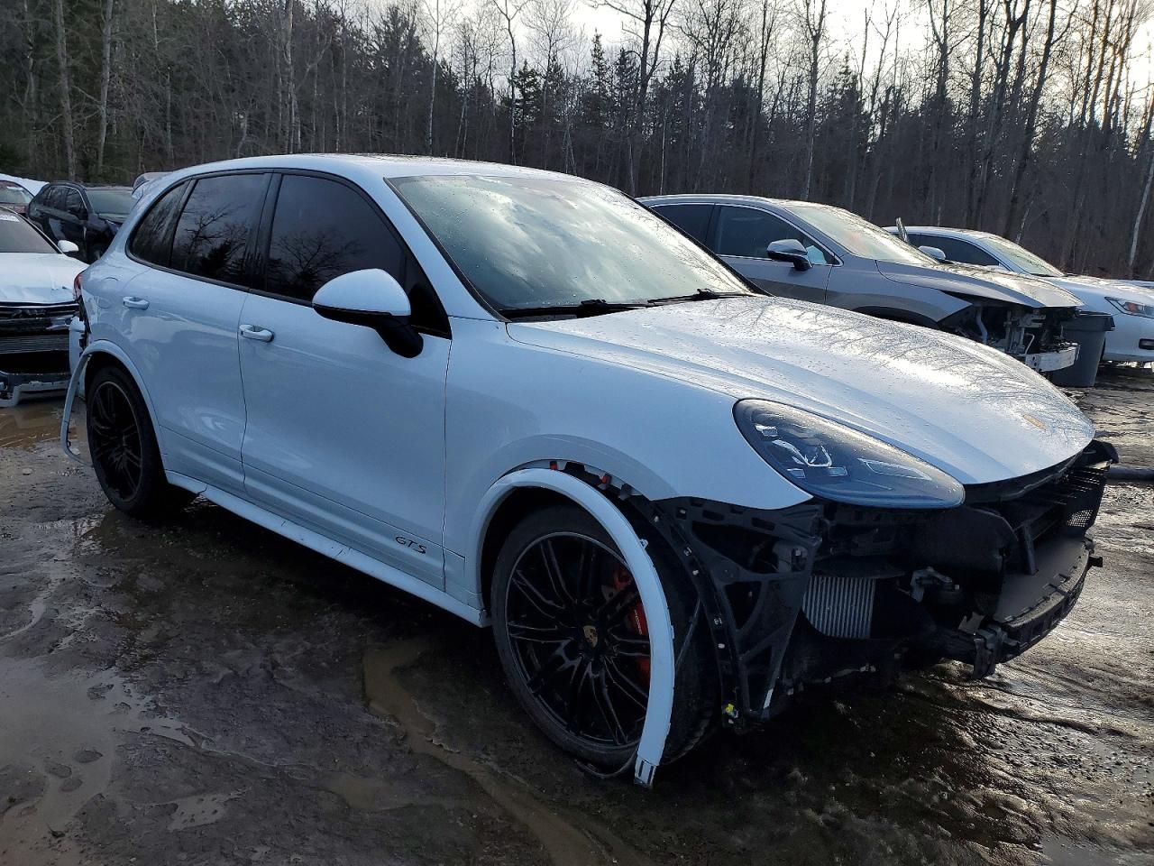 2016 Porsche Cayenne gts