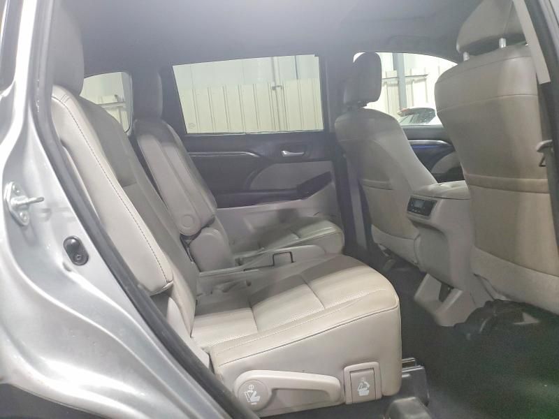 2017 Toyota Highlander Limited