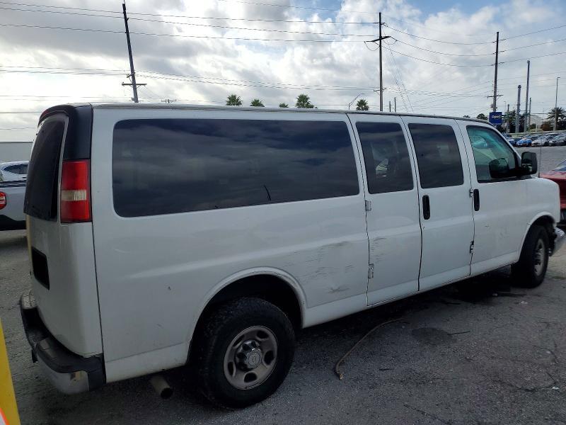2016 Chev Express Passenger 35