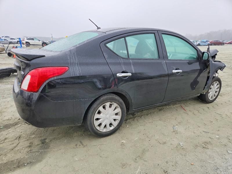 2014 Nissan Versa s