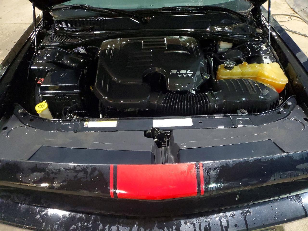 2012 Dodge Challenger sxt