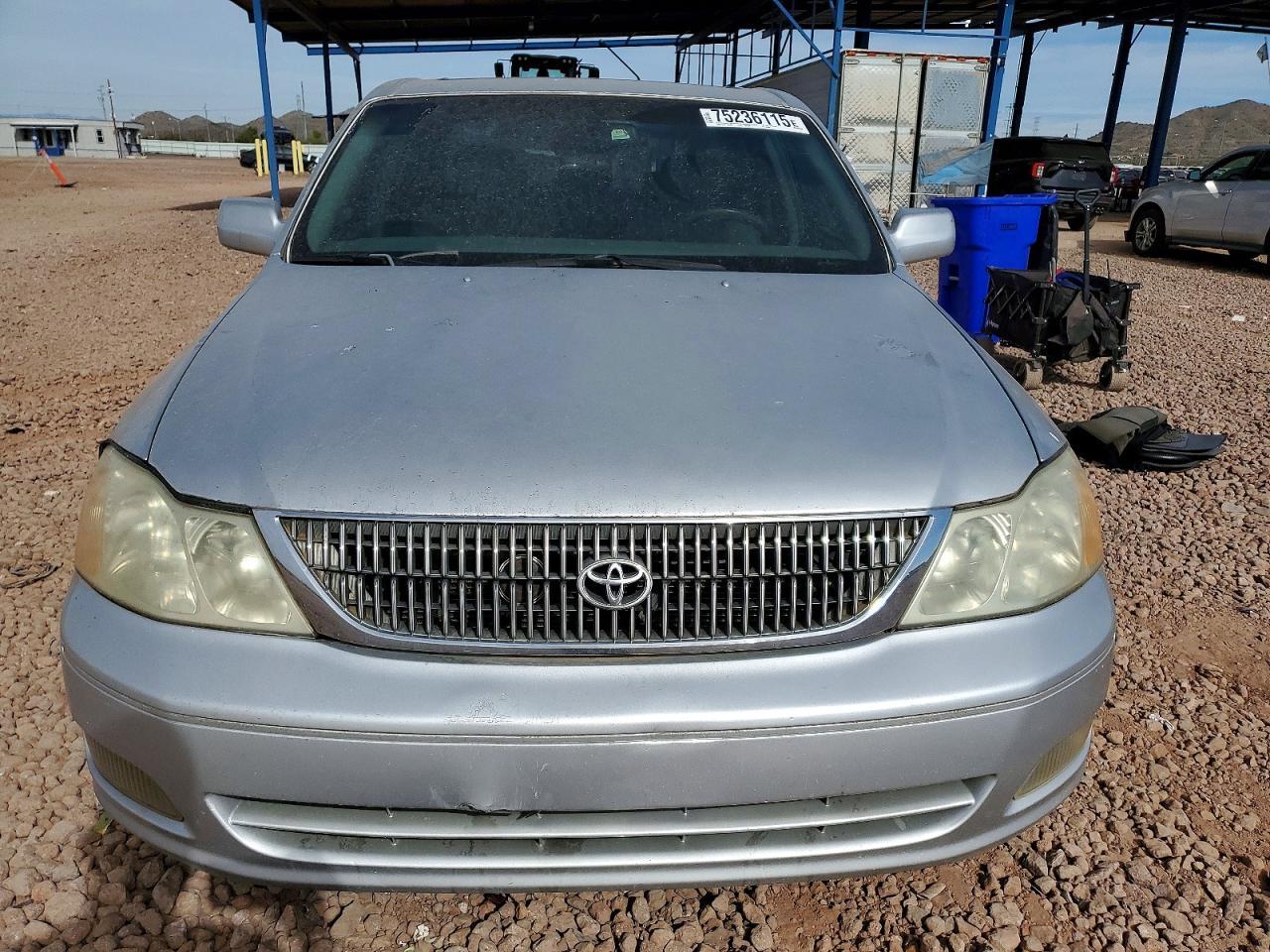 2000 Toyota Avalon xl