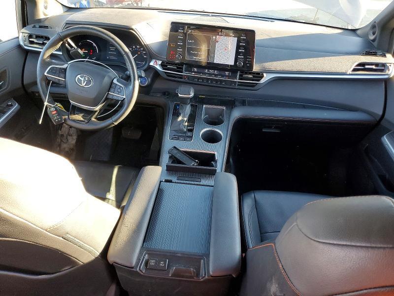 2022 Toyota Sienna xse 7-passenger