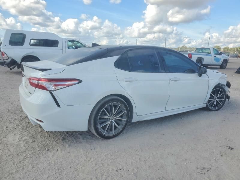 2020 Toyota Camry xse