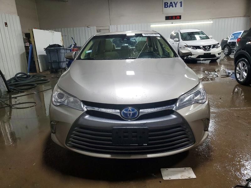 2017 Toyota Camry Hybrid