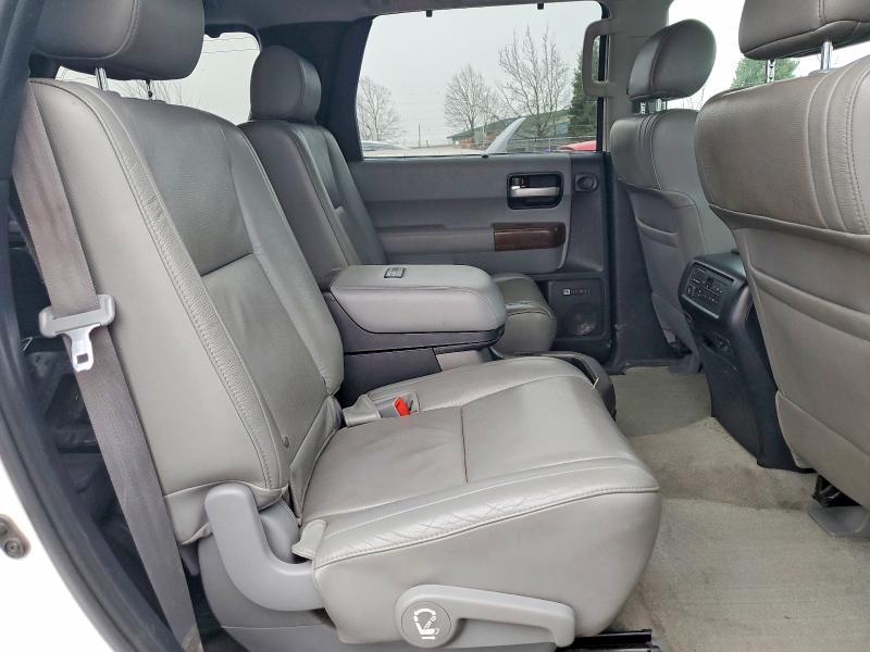 2010 Toyota Sequoia Platinum