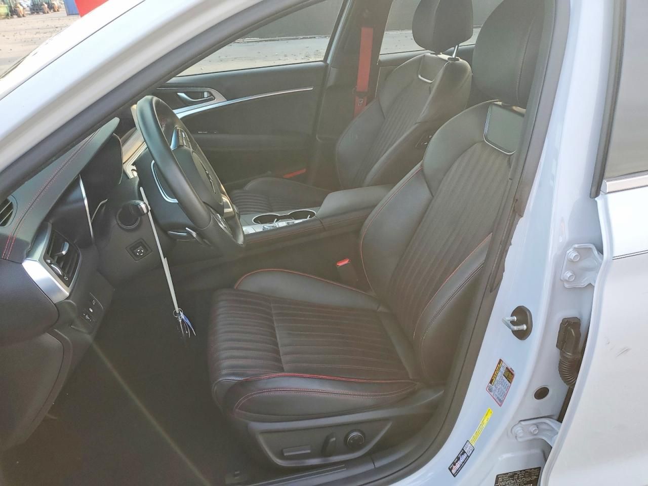 2023 Genesis G70 Base