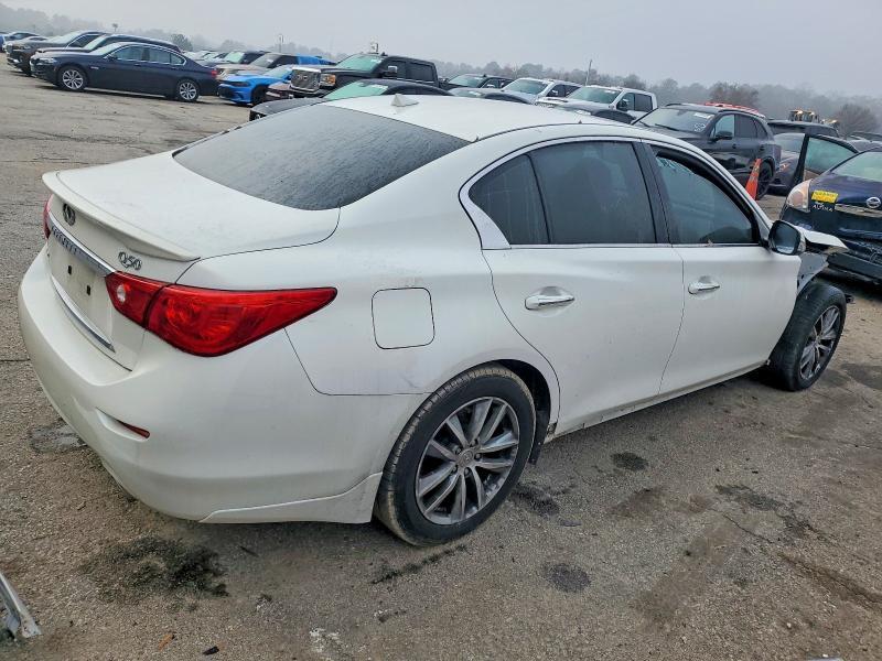 2015 Infiniti Q50 Base